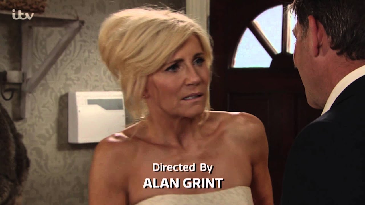 Coronation Street - Stella Finds Dev's Body
