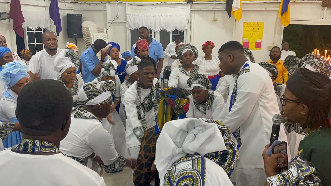 BISHOP CAMPBELL & APOSTLE FOSTER GET MAD IN THE AFRICAN ORDER😱⚠️DEACONESS PROUT AFRICAN TABLE 🍇🥥