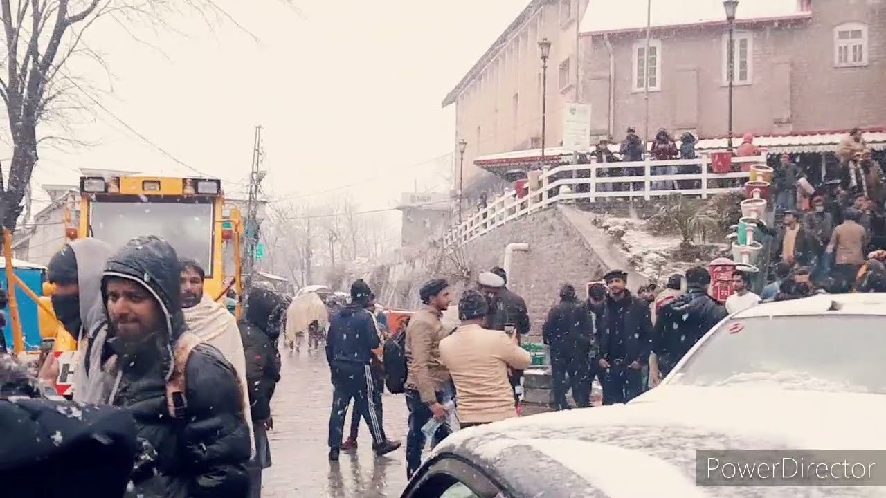today mureee live snow falling 2021 mureee heavy snow falling murree mallroad new snow fall video