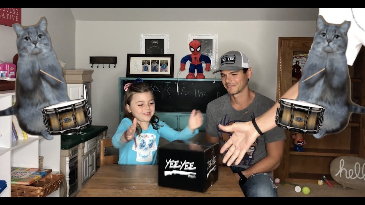 WHAT'S IN THE BOX?! (Yee Yee Mystery Box - Episode 2)