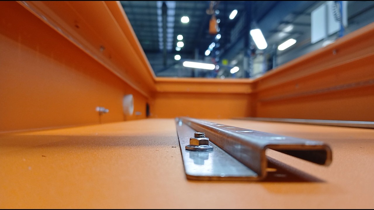 Inside a 250A Distribution Board | Switchboard Build Process