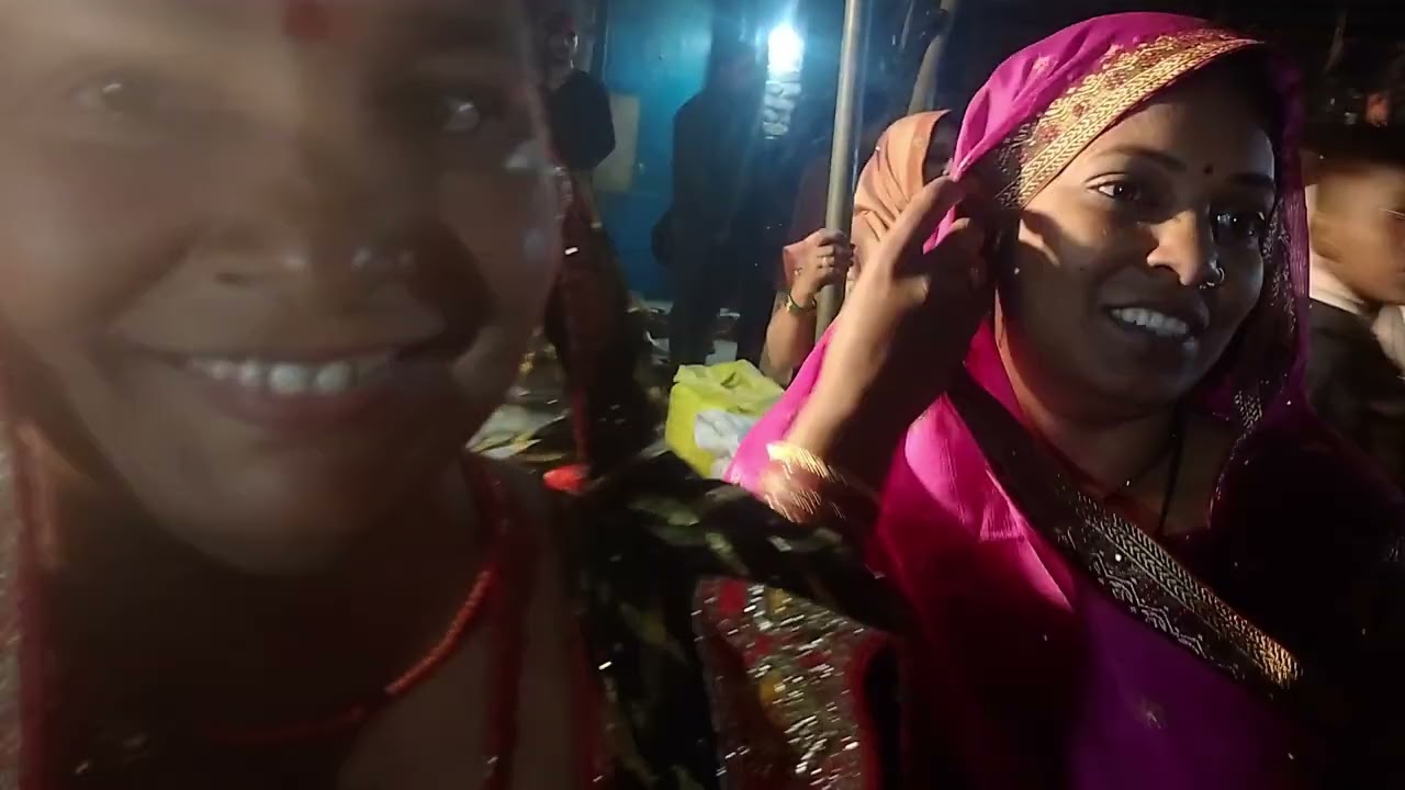 कल हम गोरख भैया के घर गए तेरा ही में आप लोग कमेंट करके बताइए कि कैसा लग रहा है उनकी मां का जो 🙏🥰