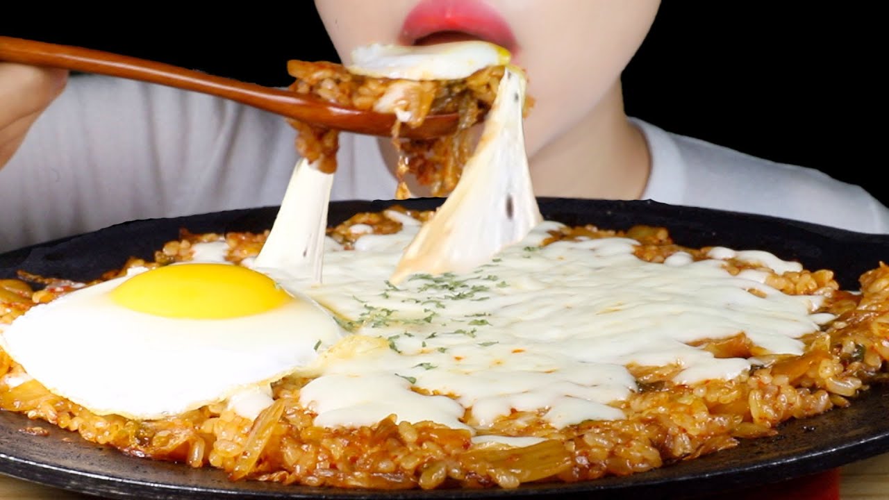 ASMR Cheesy Kimchi Fried Rice | kimchi-bokkeumbap | Eating Sounds Mukbang