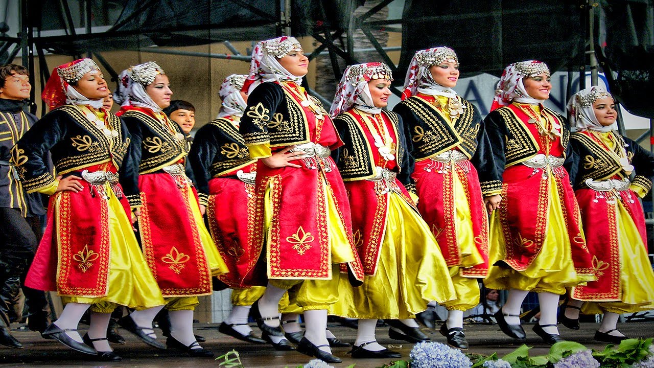 Folk and contemporary Turkish dances
