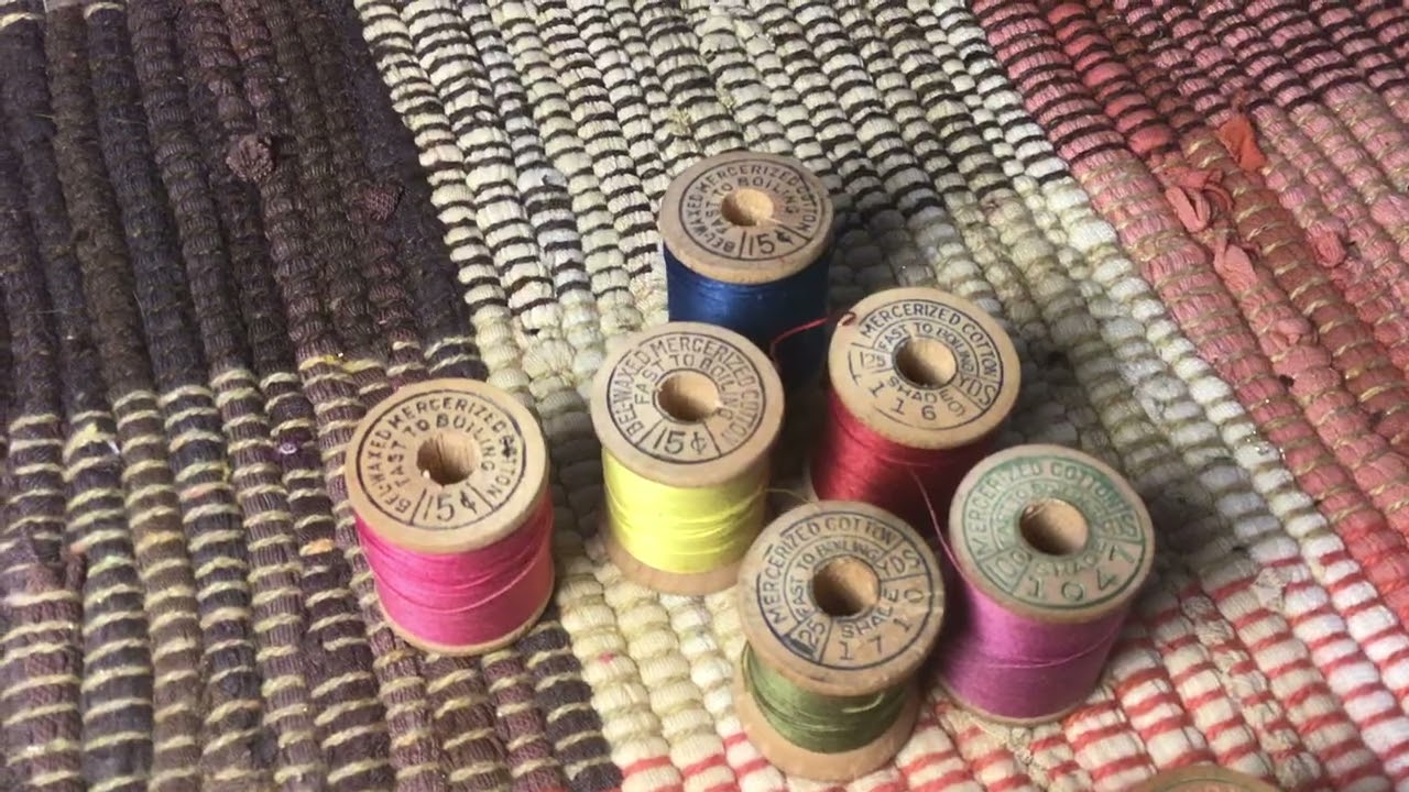 Antique Tatting shuttles and thread 