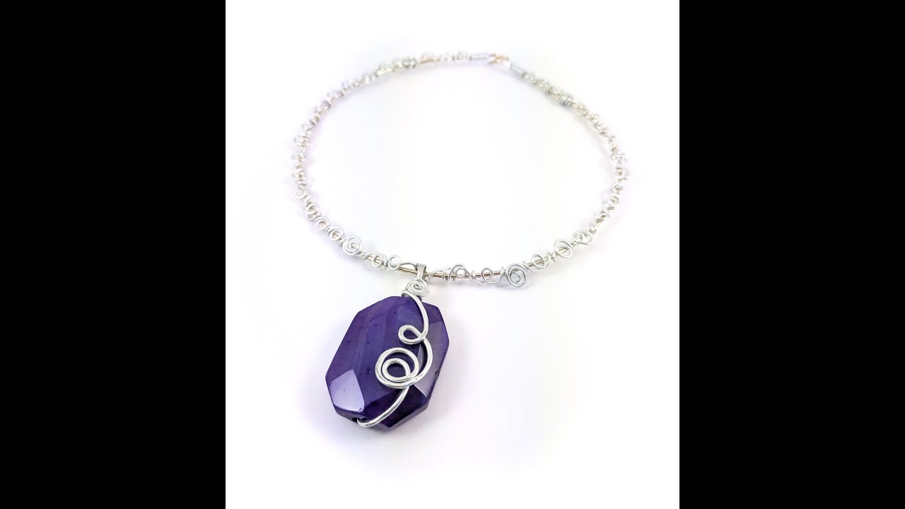 SCROLL WORK CHOKER