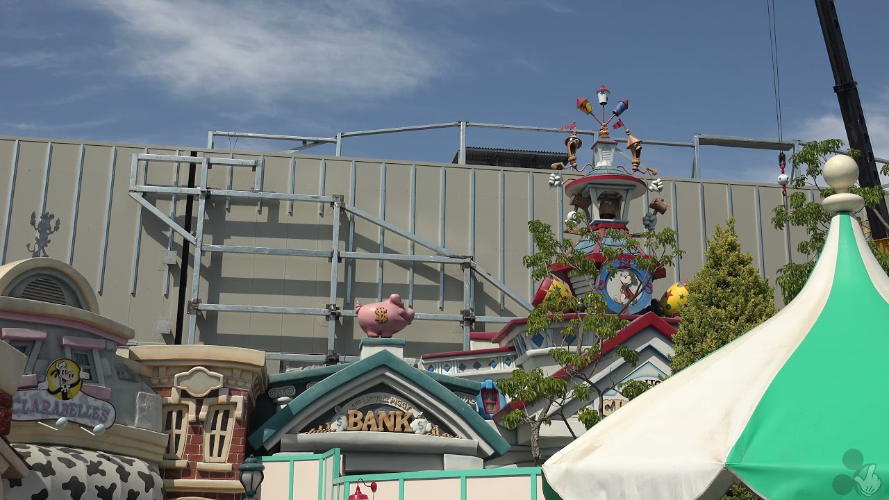 Mickey and Minnie's Runaway Railway Construction Progress 9/9/2021 Disneyland CA HD POV