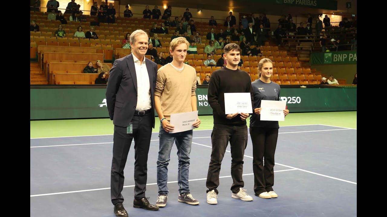 Stefan Edberg delade ut stipendier