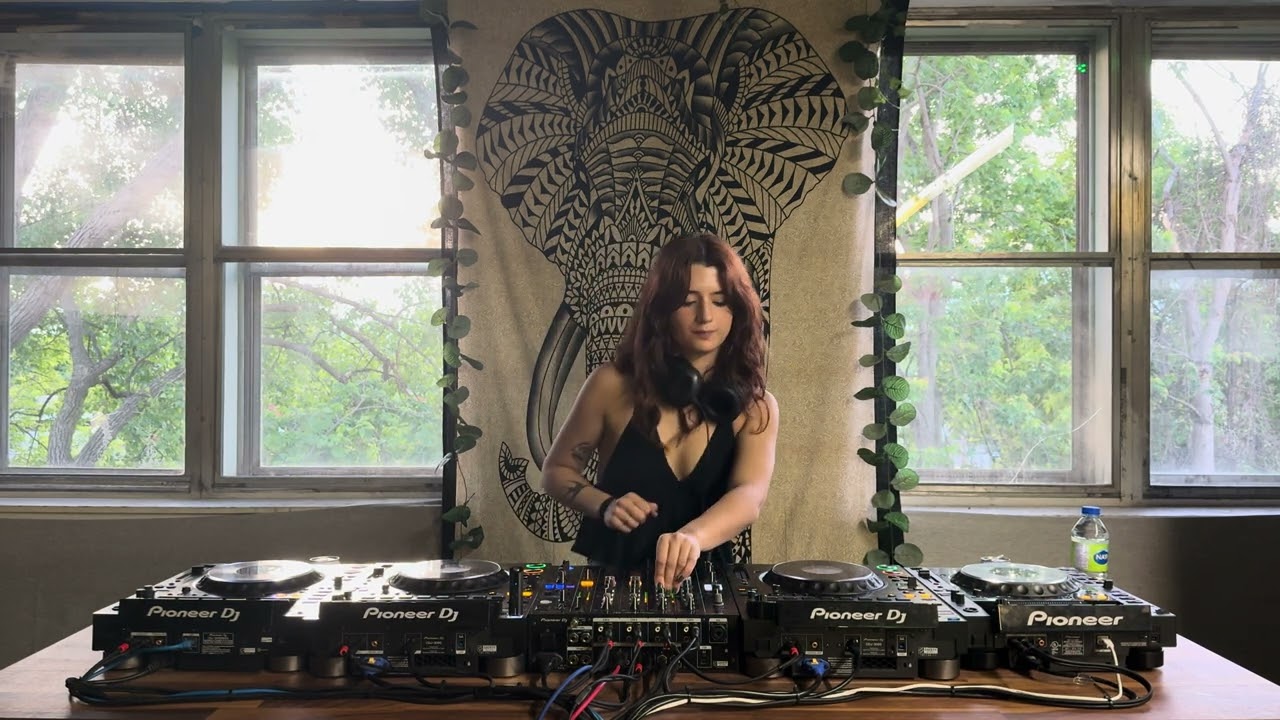 Elephant Session Mix # 60 Ada Dielman