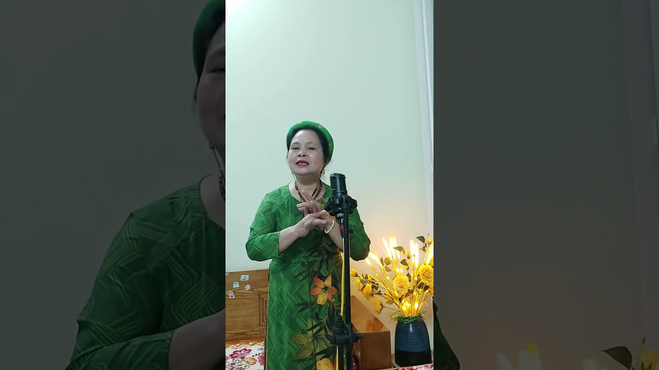 Hát chèo. Một đời của mẹ 