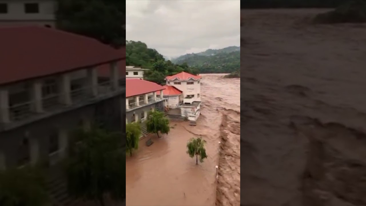 A short video of Flash Flood 2025 in River Poonch, Tata Pani Azad Jammu and Kashmir  #flashflood #ak