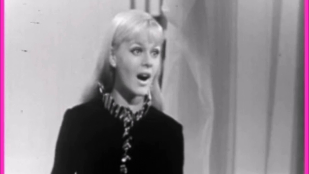 ♫ Little Pattie ★ To Sir With Love ♫