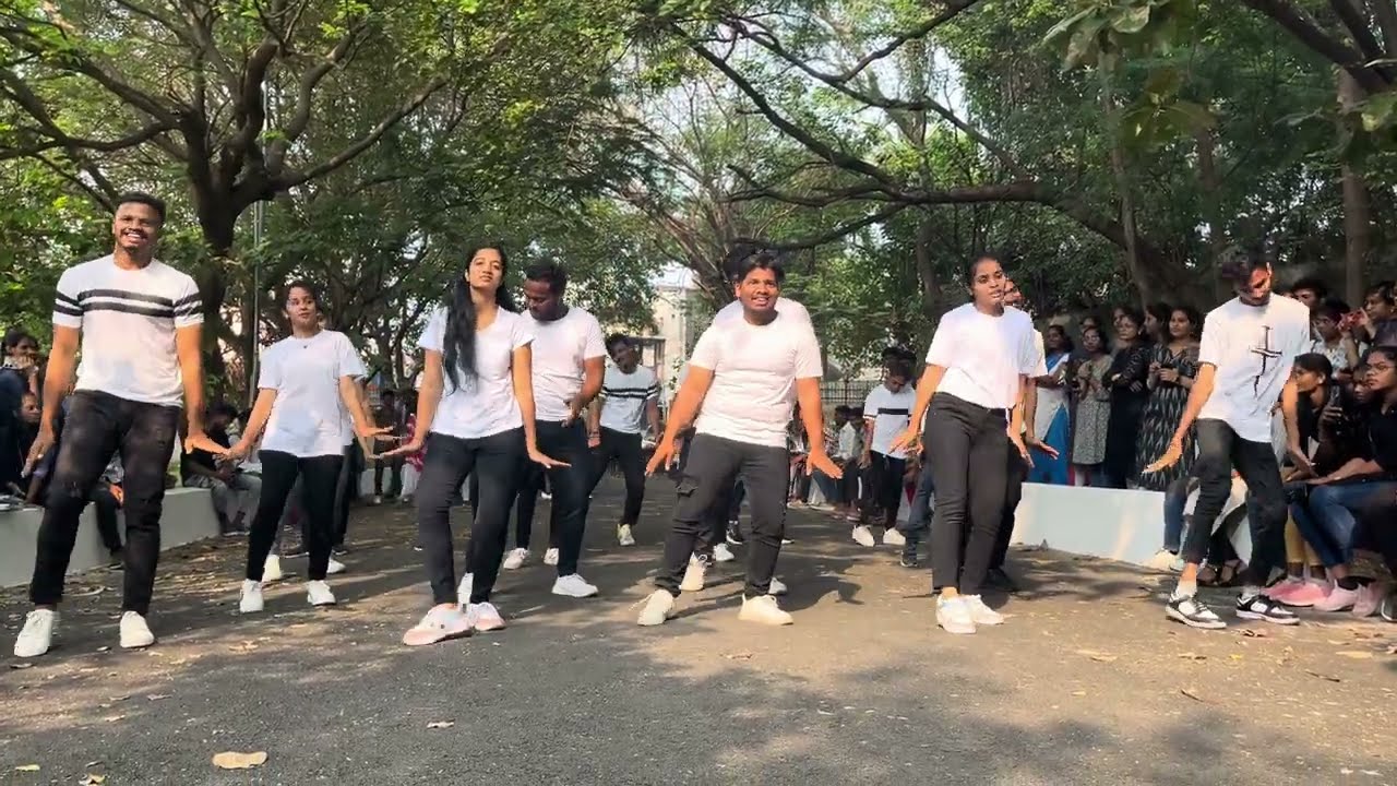 DR L Bullayya College MCA Students FLASHMOB | Seniors | 2022-2024 Batch