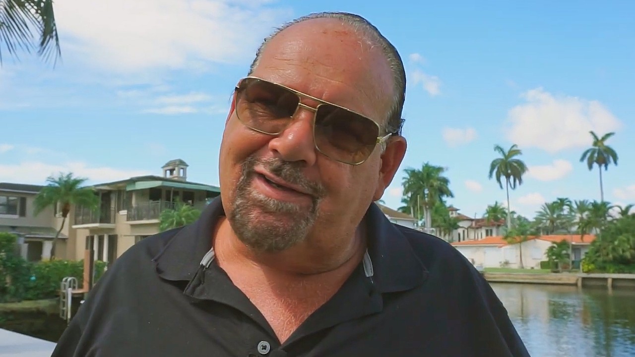 Big Shot Picks a Yacht