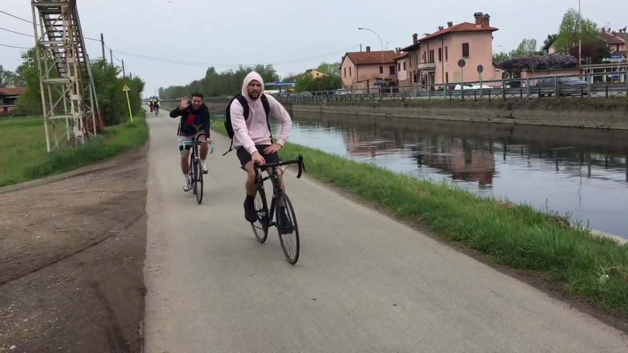 Alzaia Naviglio Grande, la pista ciclabile da Milano ad Abbiategrasso