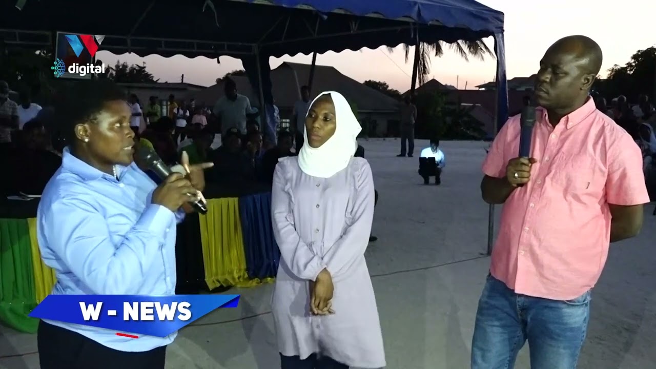 AWESO AMTUMBUA MENEJA WA DAWASA KIBAMBA, AMBANANISHA MBELE YA WANANCHI 