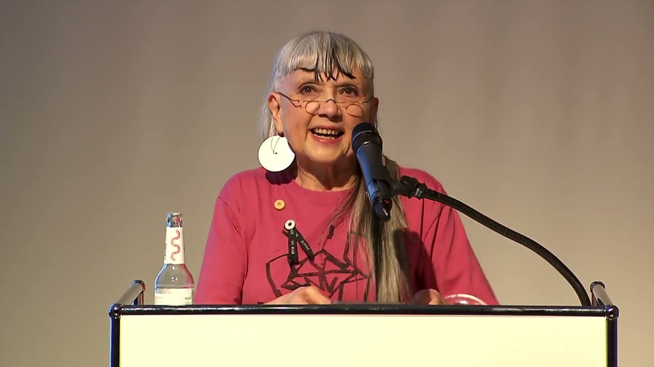 Su san Cohn: Earrings are for listening