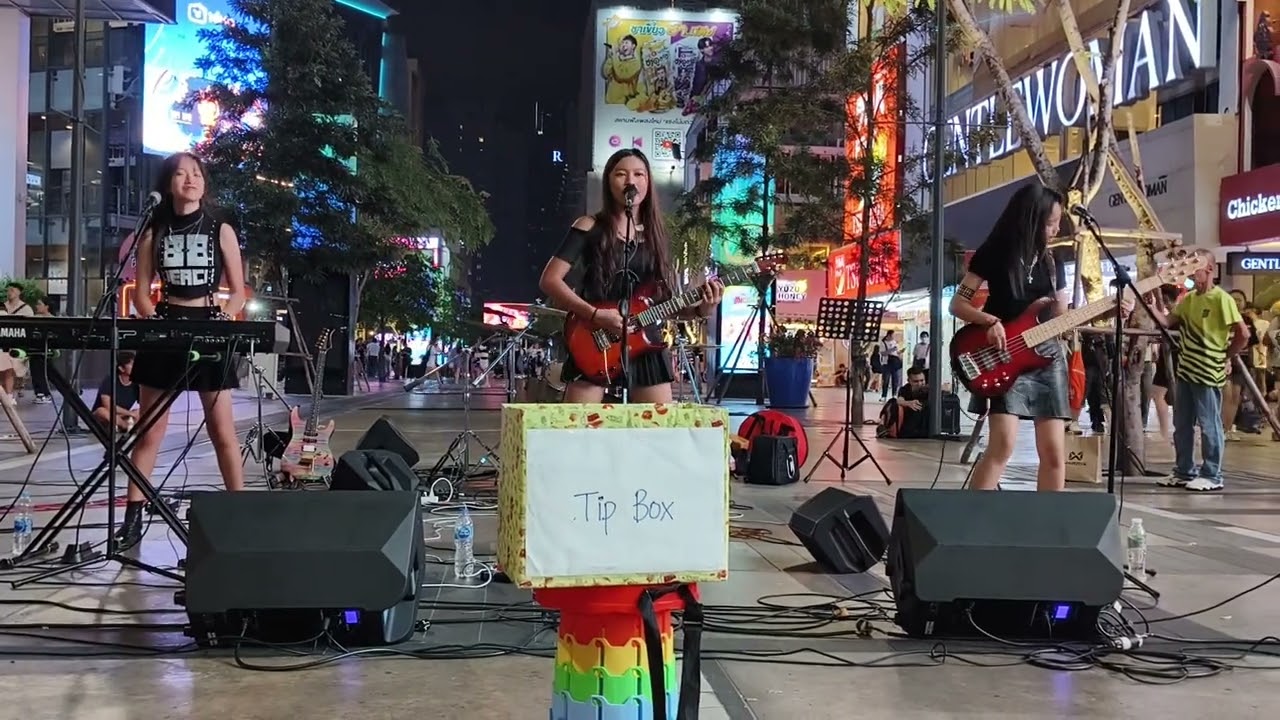 Sweet Child O' Mine - Guns N'Roses / Covered by Petch & Band #SiamSquareWalkingStreet #5Apr2024