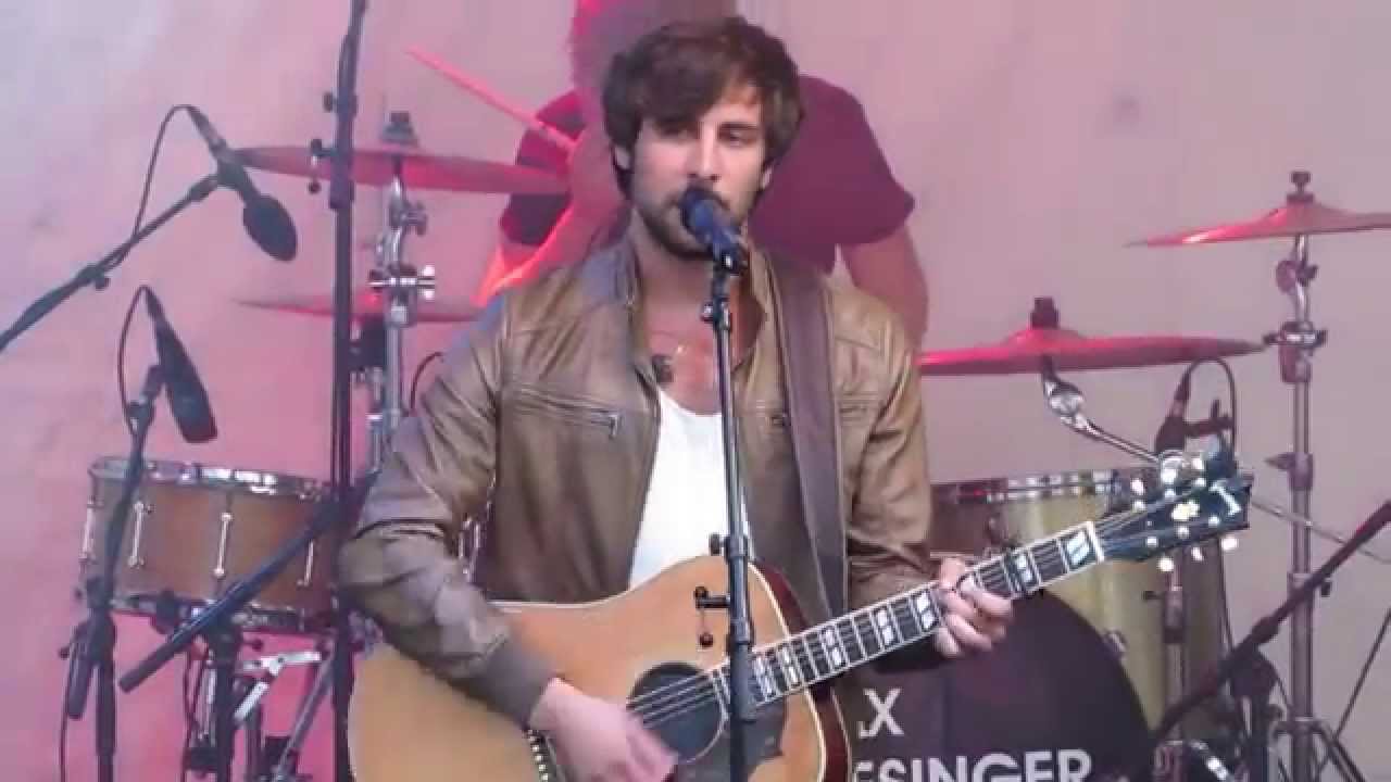 Max Giesinger - Irgendwas mit L. 29.06.2014 live in Bielefeld, Deutschland.