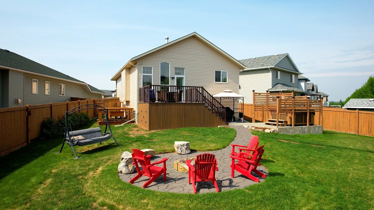 3704 141 Ave, Edmonton - Team Taha