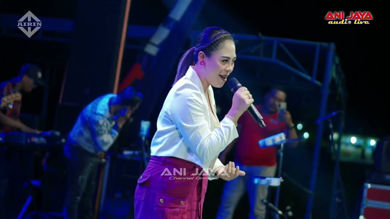 MENYULAM KAIN YANG RAPUH - BONITA -ALL NEW METRO 