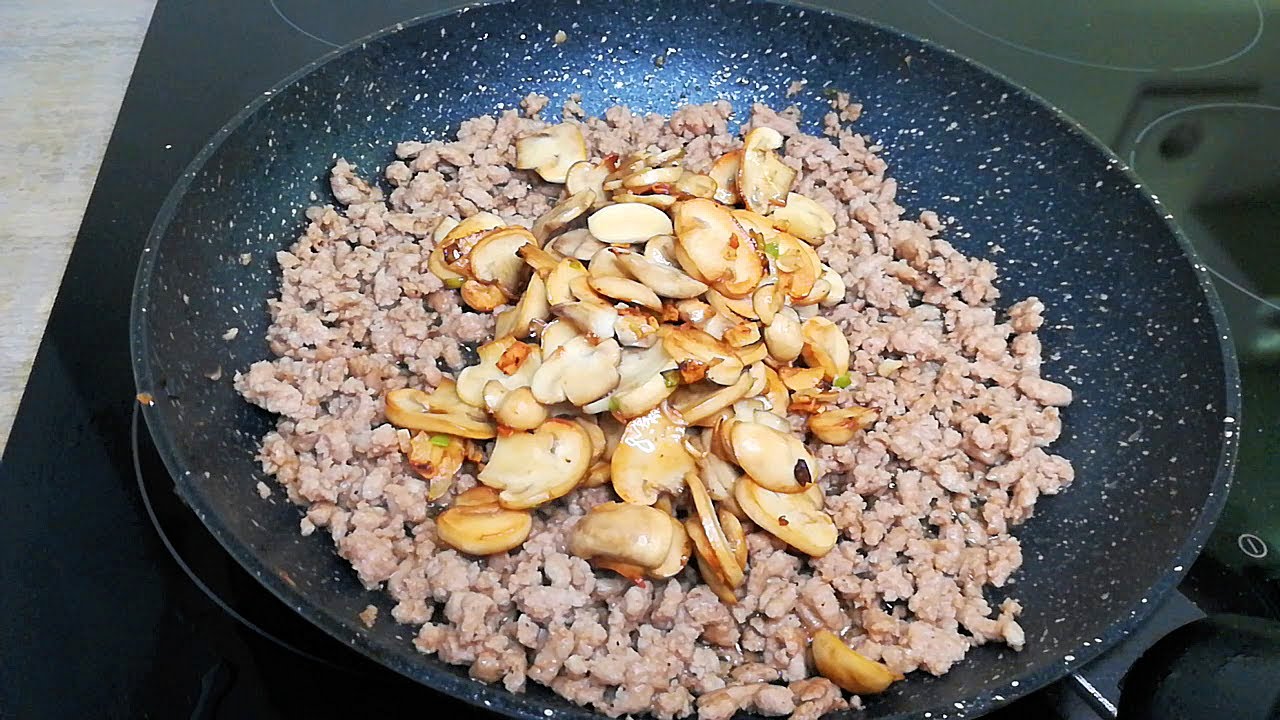 Паста, фарш и грибы - обед за 15 минут 😋