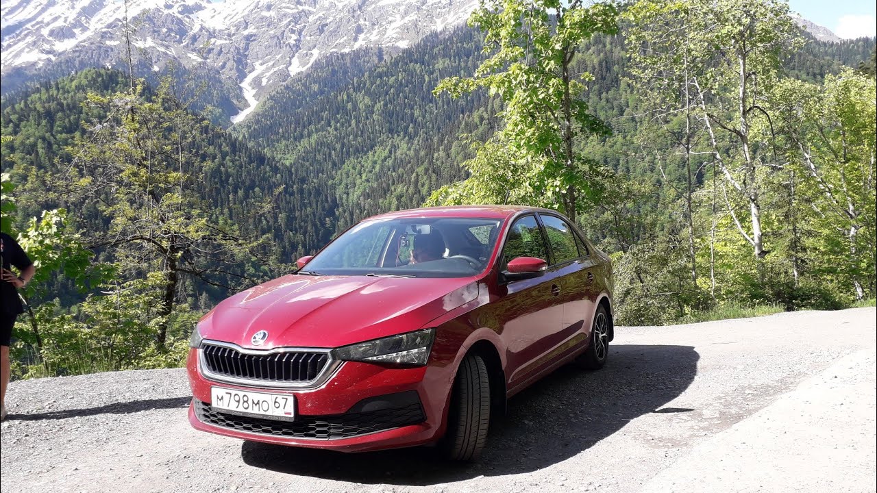 Установка камеры заднего вида в Skoda rapid. Снятие обшивки, прокладка кабеля, активация.