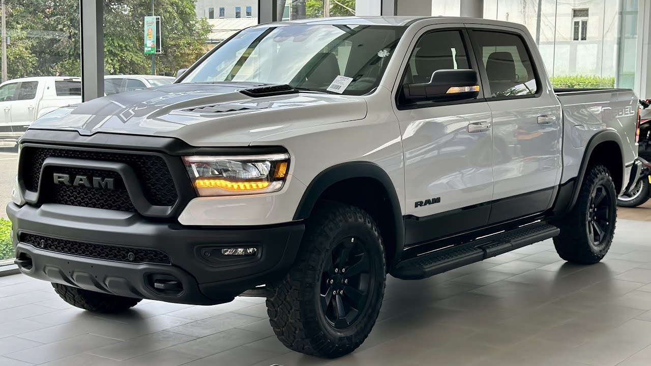 Ram Rebel 4x4 2023 - White Color