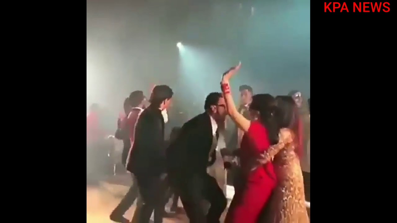 Aishwarya Rai, Deepika, Ranvir all celibrity having masti with dance on Isha Ambani wedding