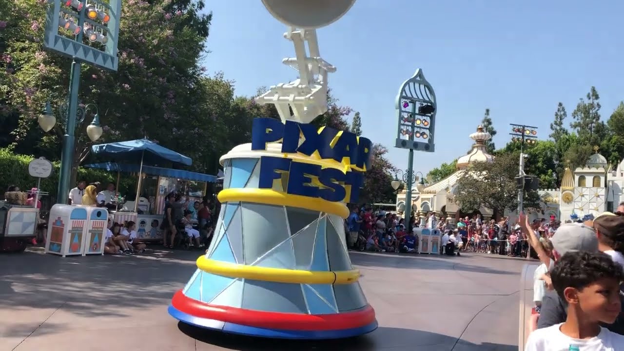 Disneyland Pixar Fest Parade | Anaheim, CA | Disneyland Parade Summer | Pixar Festival