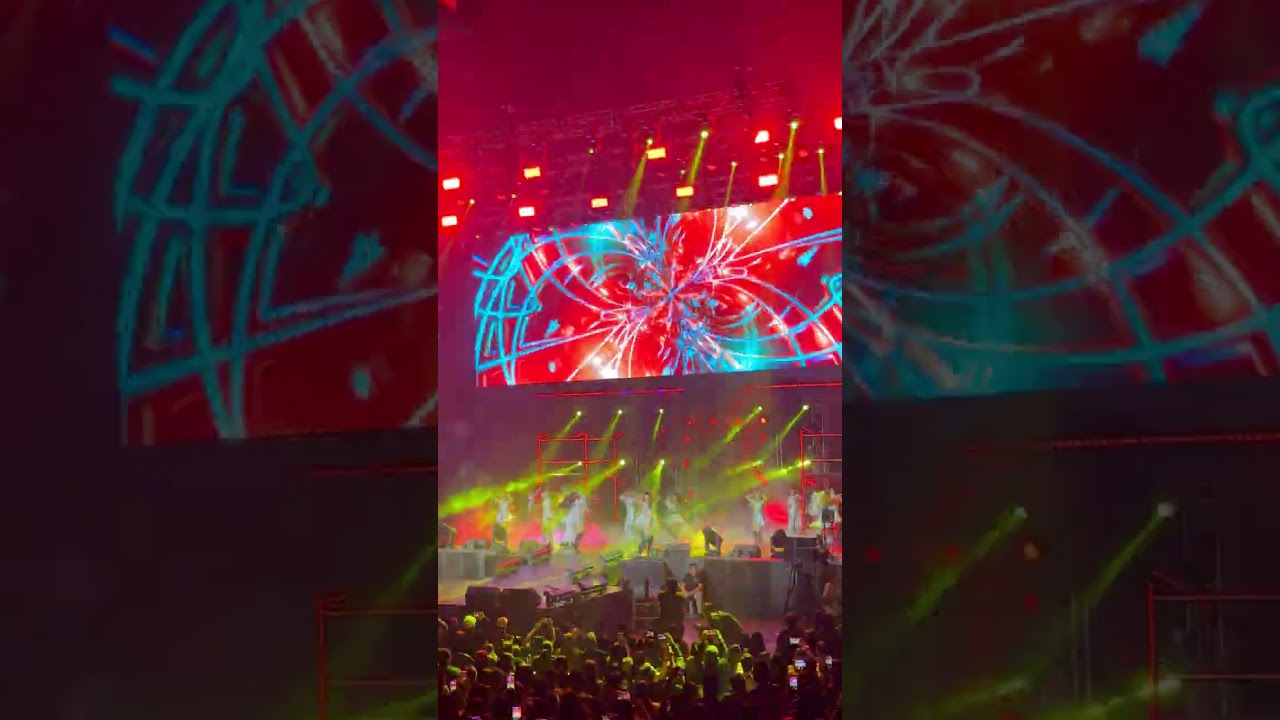 Get Get Aw: The Sexbomb Concert - Opening Prod