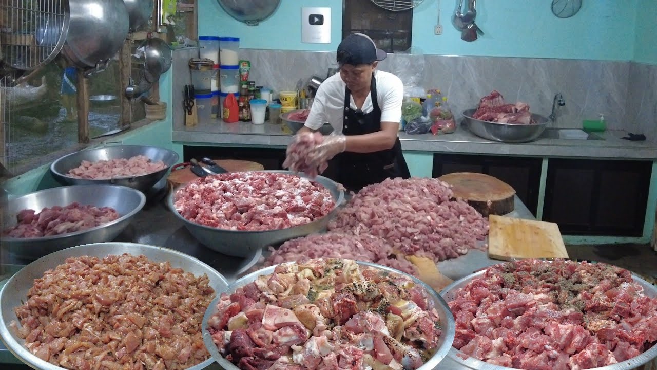Cooking 230+kilos of pork , two whole pigs For Christmas Party Celebration 