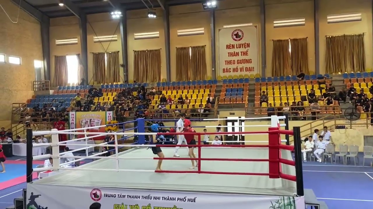 Bán kết: LÊ THỊ KIỀU MY (Giáp xanh)   &  NGUYỄN NGỌC TƯỜNG VY ( Võ đường Thiên Sơn Quảng Trị) 