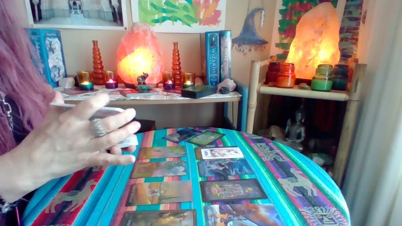 TAURO!! 🔮Est&aacute;s manifestando muchos cambios, no te apaniques!! Atraes un amor real, con todo!!