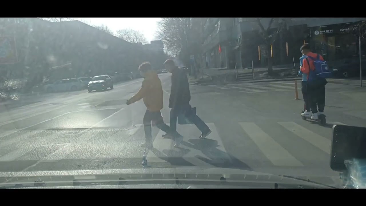 Vam luat prin București România, și cimitir, la bătrânu lui Hassan și tatăl socrul 