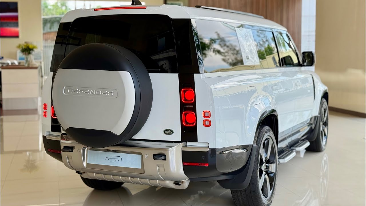 First Look! 2025 Land Rover Defender 130 - 8 Seater King of Luxury SUV!
