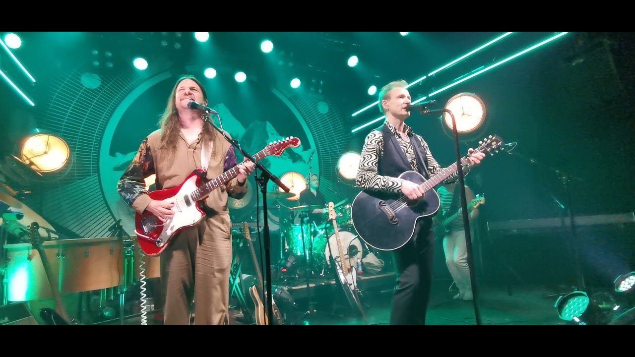 Ismo Alanko ja Teho-osasto - Nuorena Syntynyt - Tavastia 17.11.2021