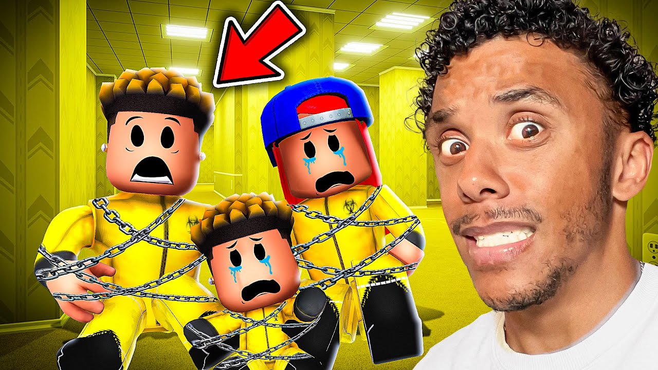Can We ESCAPE Roblox CHAINED In BACKGROOMS?!