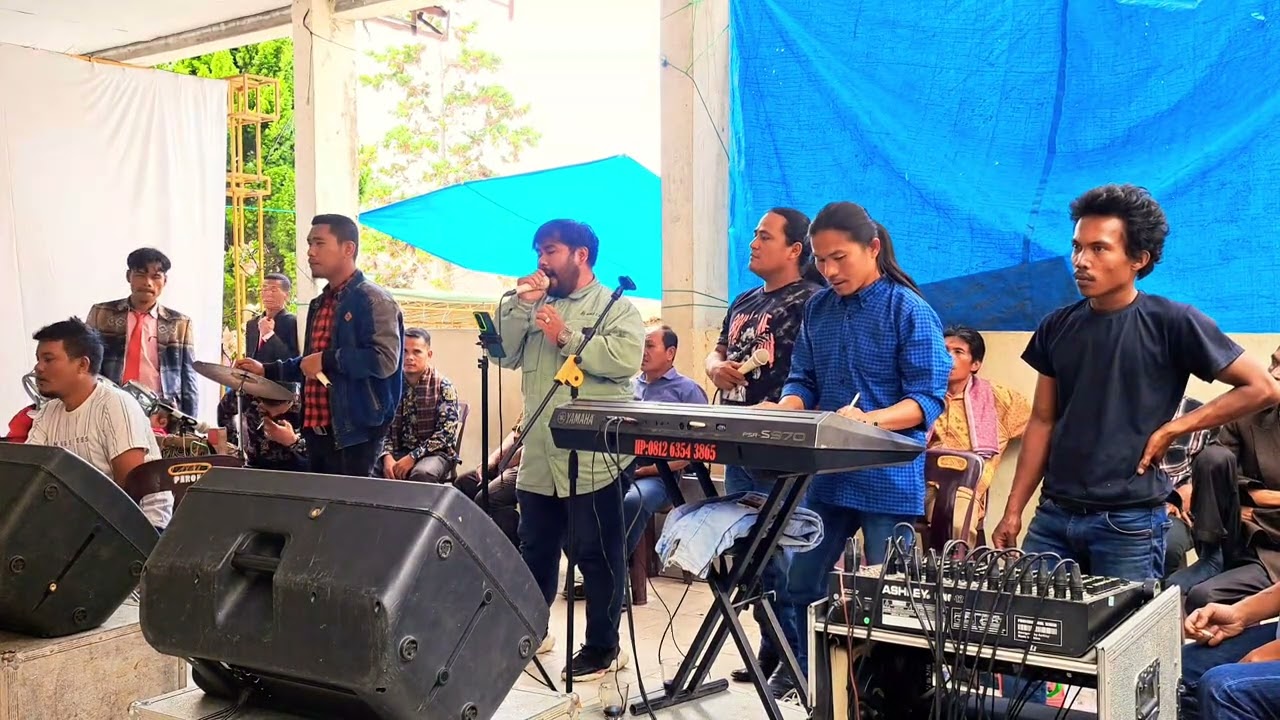 Suara Trio Batak Saat Nyanyi “Holong Panimpuli” di Acara Nikahan Ini Luar Biasa!