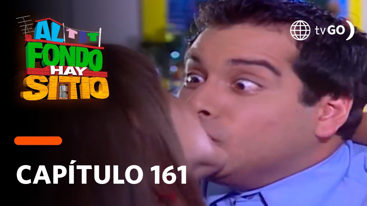 Al Fondo hay Sitio: Margarita le robó tremendo beso a Kevin el 