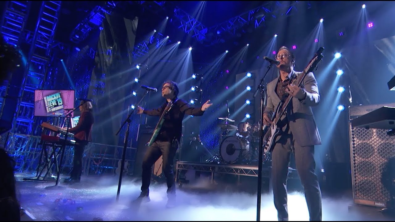 Weezer - Africa (Live from Dick Clark's New Year's Rockin' Eve)