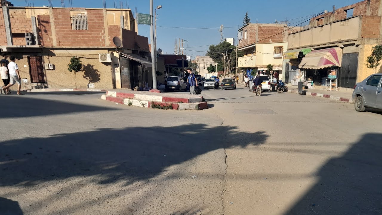 منازل للبيع ولاية بليدة دائره العفرون حي بني ميمن مساحة 150متر سومة 380مليون 06 65 71 38 41