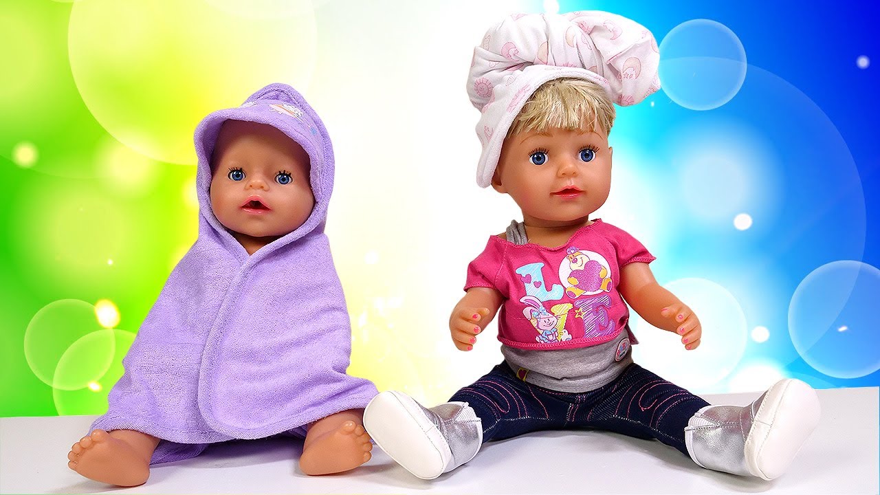 Puppenvideo auf Deutsch. Wir baden das P&uuml;ppchen. Spielspa&szlig; f&uuml;r Kinder