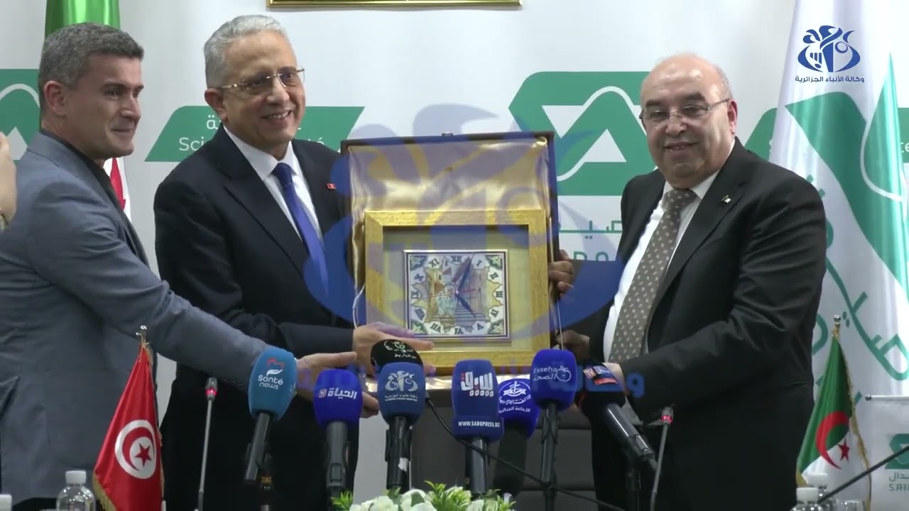 وزير الصناعة الصيدلانية  في زيارة لعدد من الوحدات الإنتاجية رفقة وزير الصحة التونسي