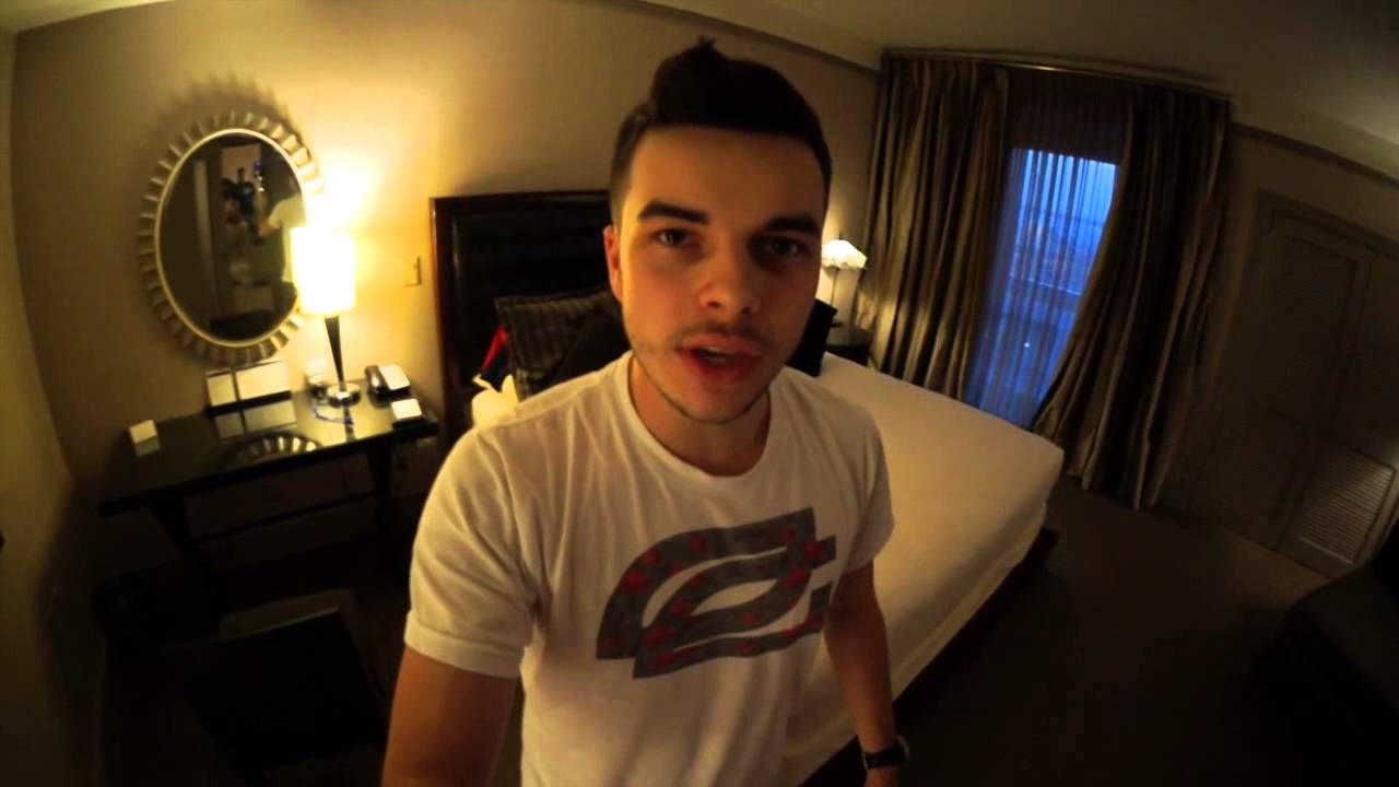 UMG Dallas Day 1 Hotel Tour with Nadeshot and Crew!