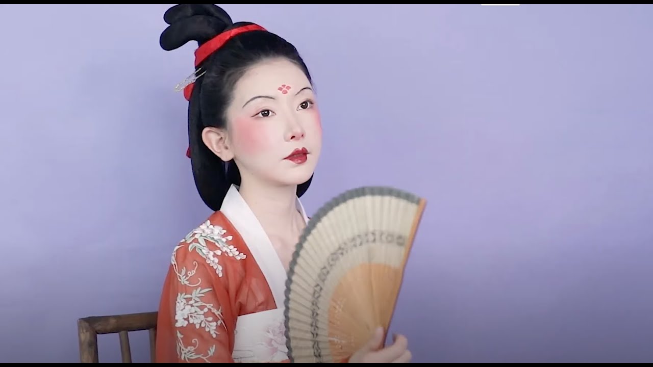 仿妆唐代画家张萱所作的《捣练图》中的仕女｜弥秋君