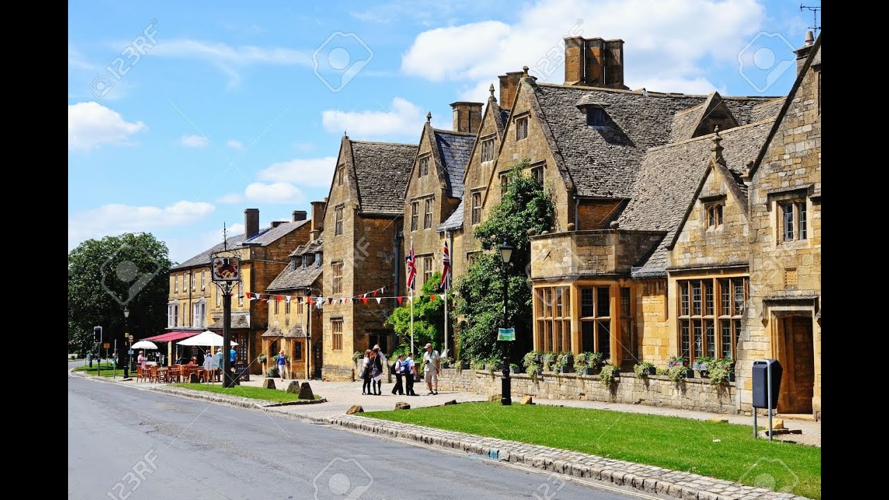 The Lygon Arms and  the village of Broadway - Selected Escapes