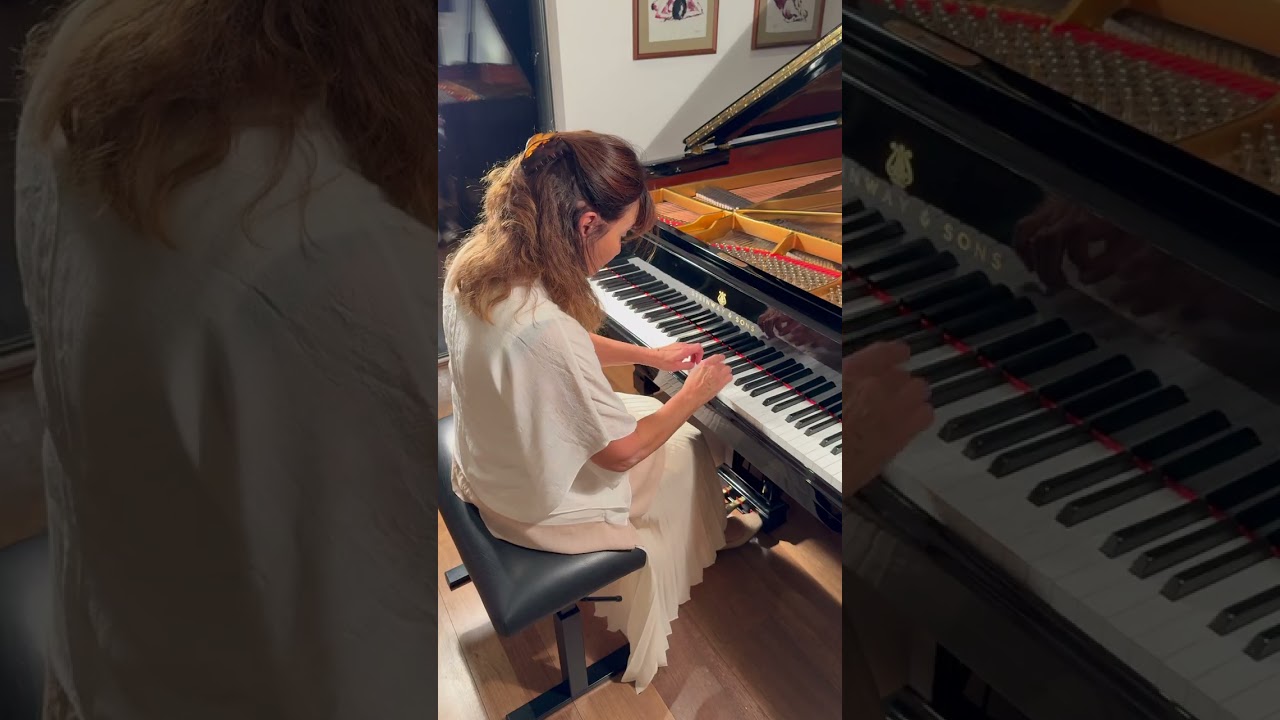 Scarlatti Sonata K 141 by DÉBORA HALÁSZ