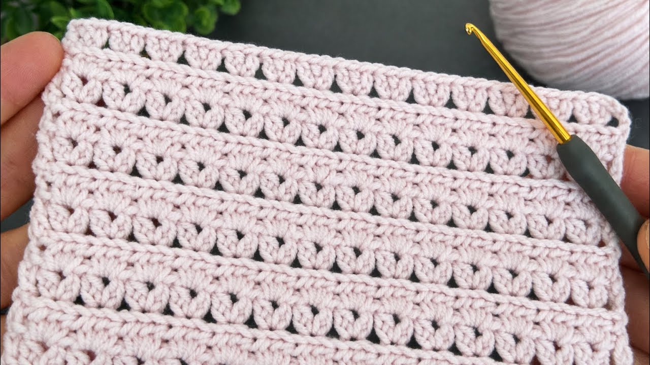 Easy Crochet Stitch Pattern for Blankets 🧶 Textured Beginner Tutorial (2K)