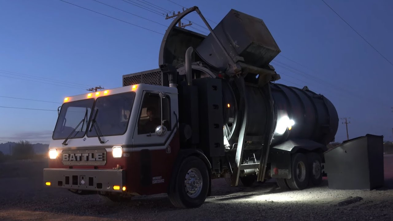 CCC Pak-Mor CSL Garbage Truck